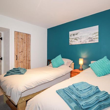 Griffin Cottage Неърн Екстериор снимка